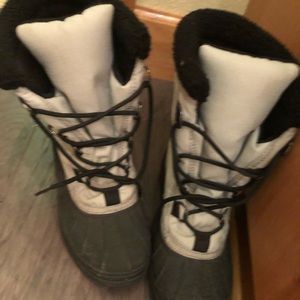 Sorel snowboots